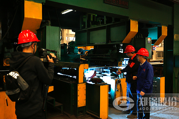 永利yl23455股份手艺总监贾金岭接受郑州电视台采访