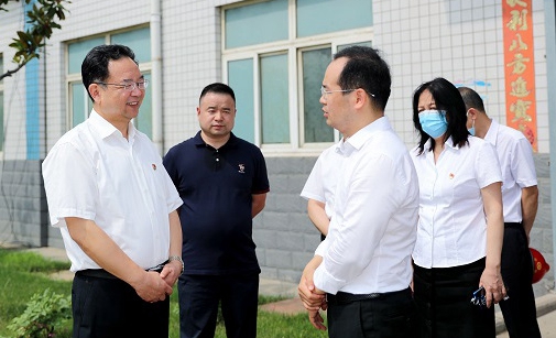 郑州市委常委、、市纪委书记杜新军一行莅临调研