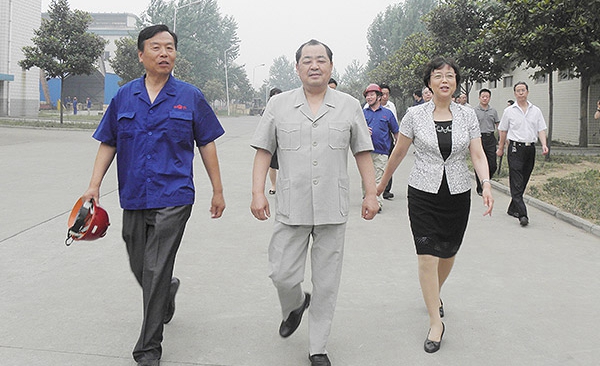 原河南省副省长刘新民-郑州市委常委、、组织部长高建慧在公司视察事情